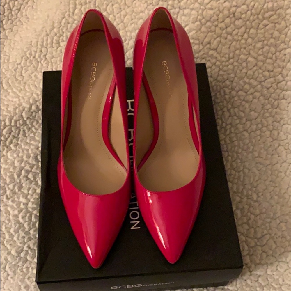 Shoes - Picture 2 of 4